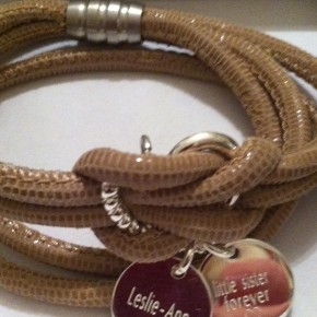 Lederarmband, Herz + 2 Gravurplättchen